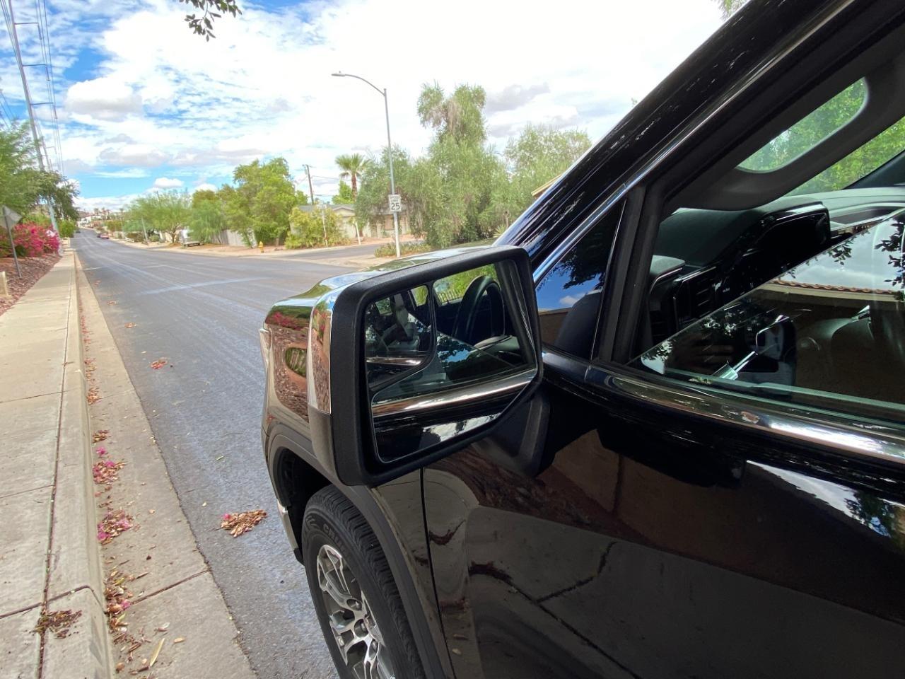 GMC Sierra 1500 SLT Crew Cab 4WD 2025