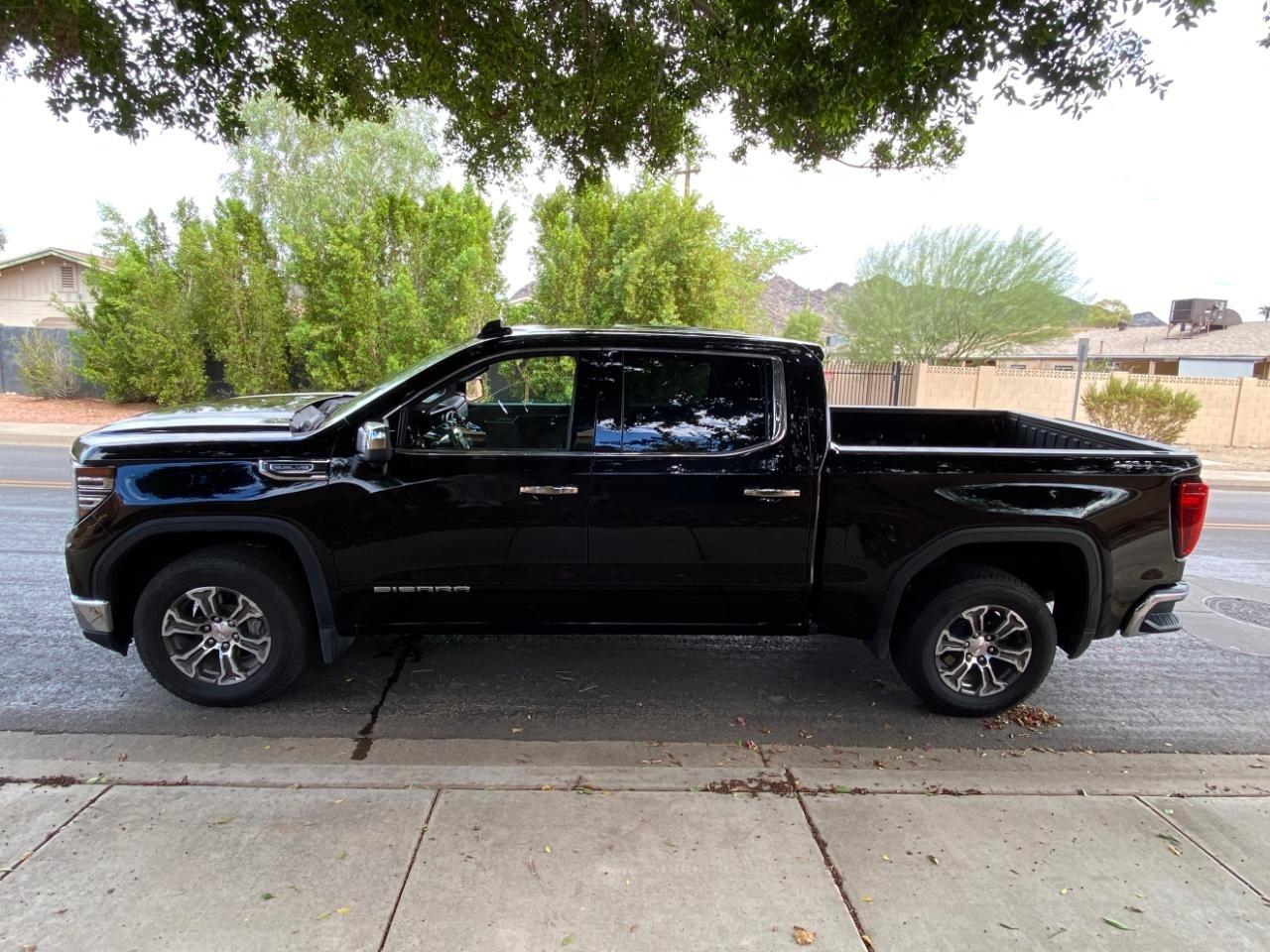 GMC Sierra 1500 SLT Crew Cab 4WD 2025