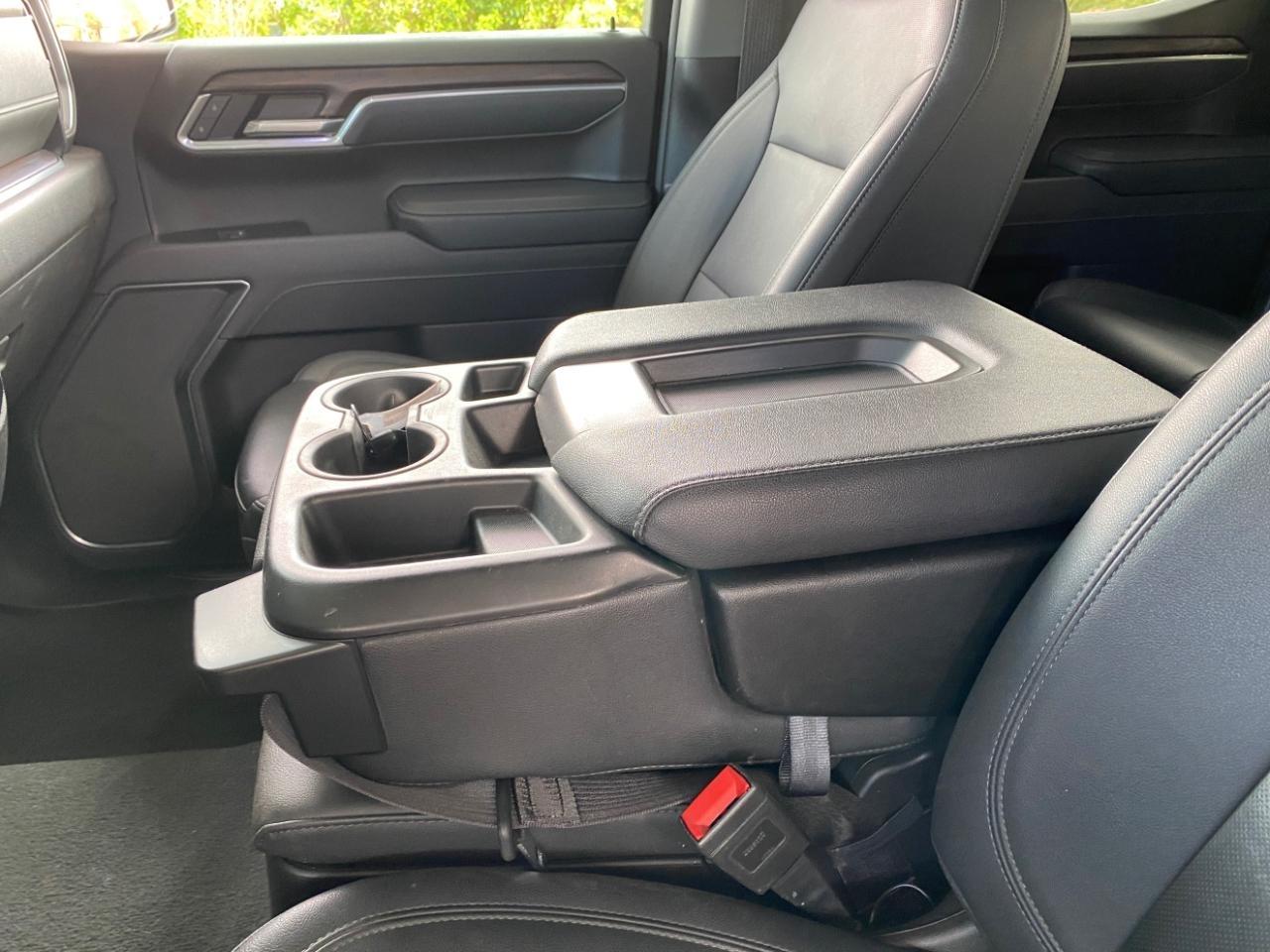 GMC Sierra 1500 SLT Crew Cab 4WD 2025