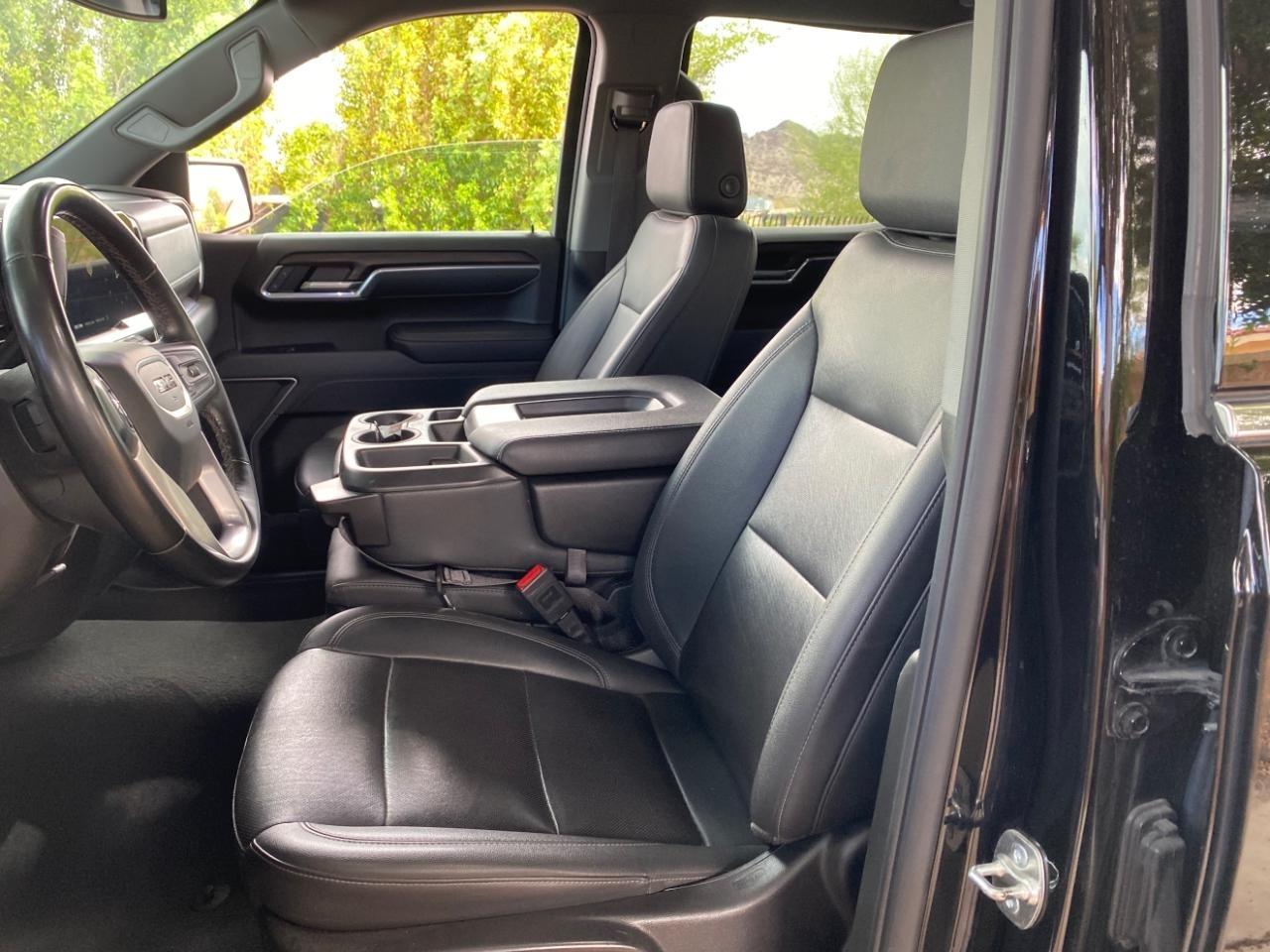 GMC Sierra 1500 SLT Crew Cab 4WD 2025