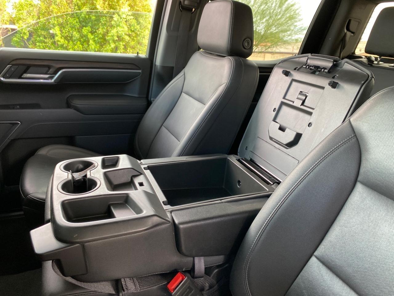 GMC Sierra 1500 SLT Crew Cab 4WD 2025