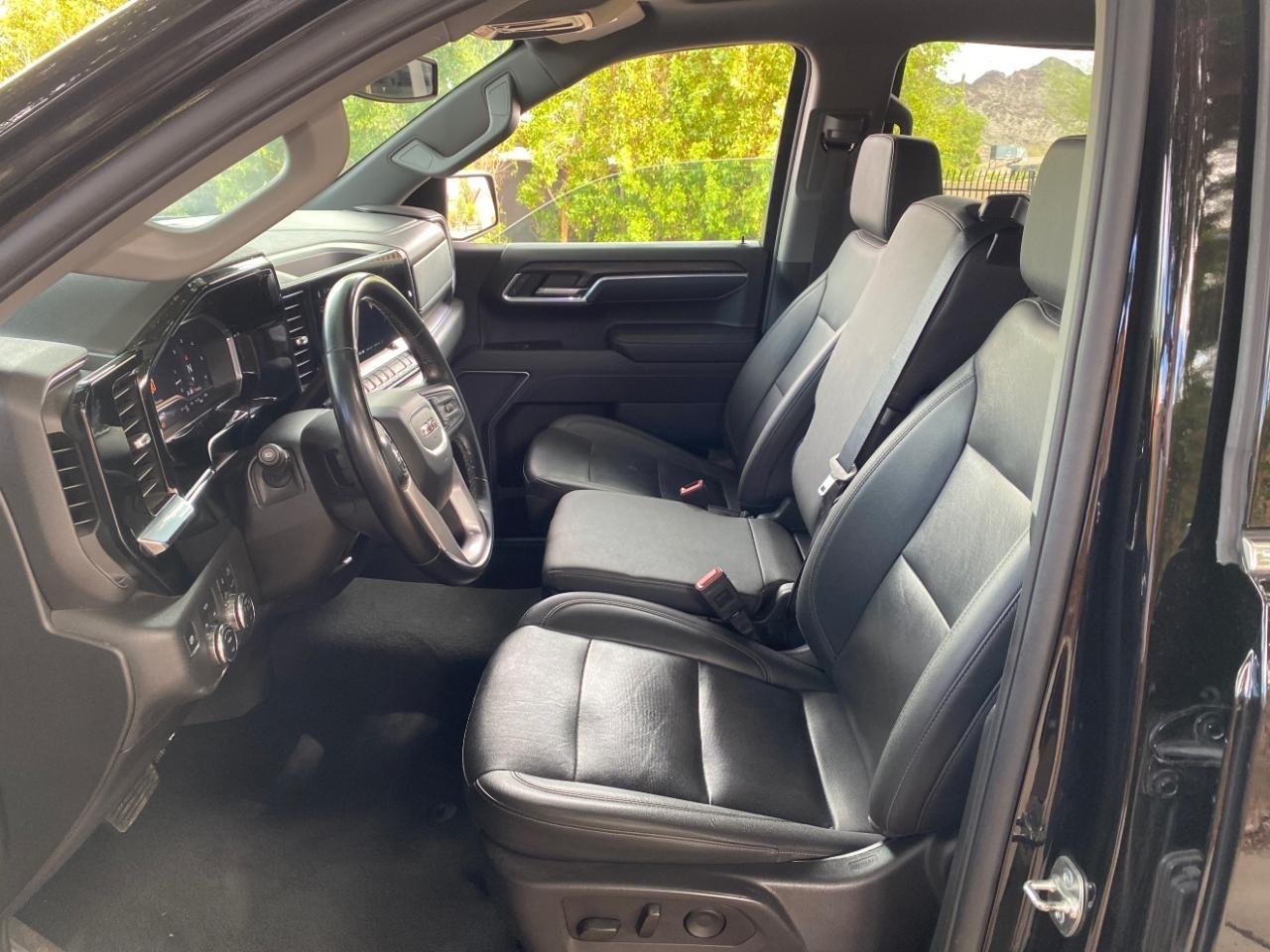 GMC Sierra 1500 SLT Crew Cab 4WD 2025
