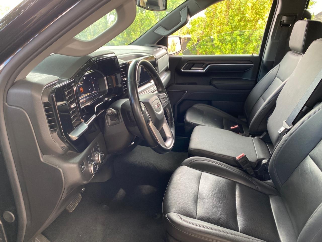 GMC Sierra 1500 SLT Crew Cab 4WD 2025