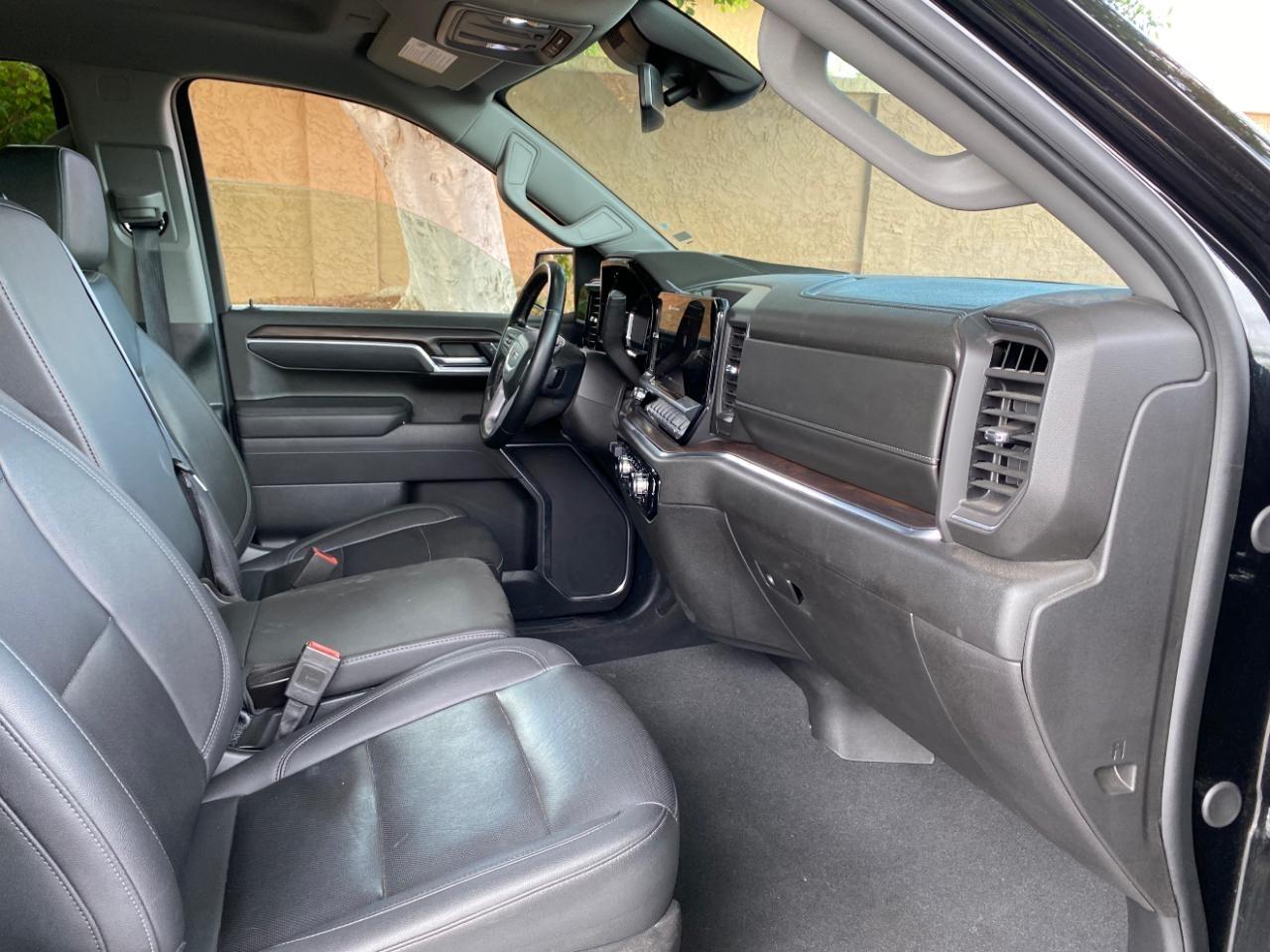 GMC Sierra 1500 SLT Crew Cab 4WD 2025
