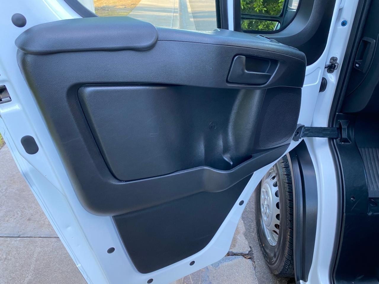 RAM Promaster 2500 Low Roof 2025
