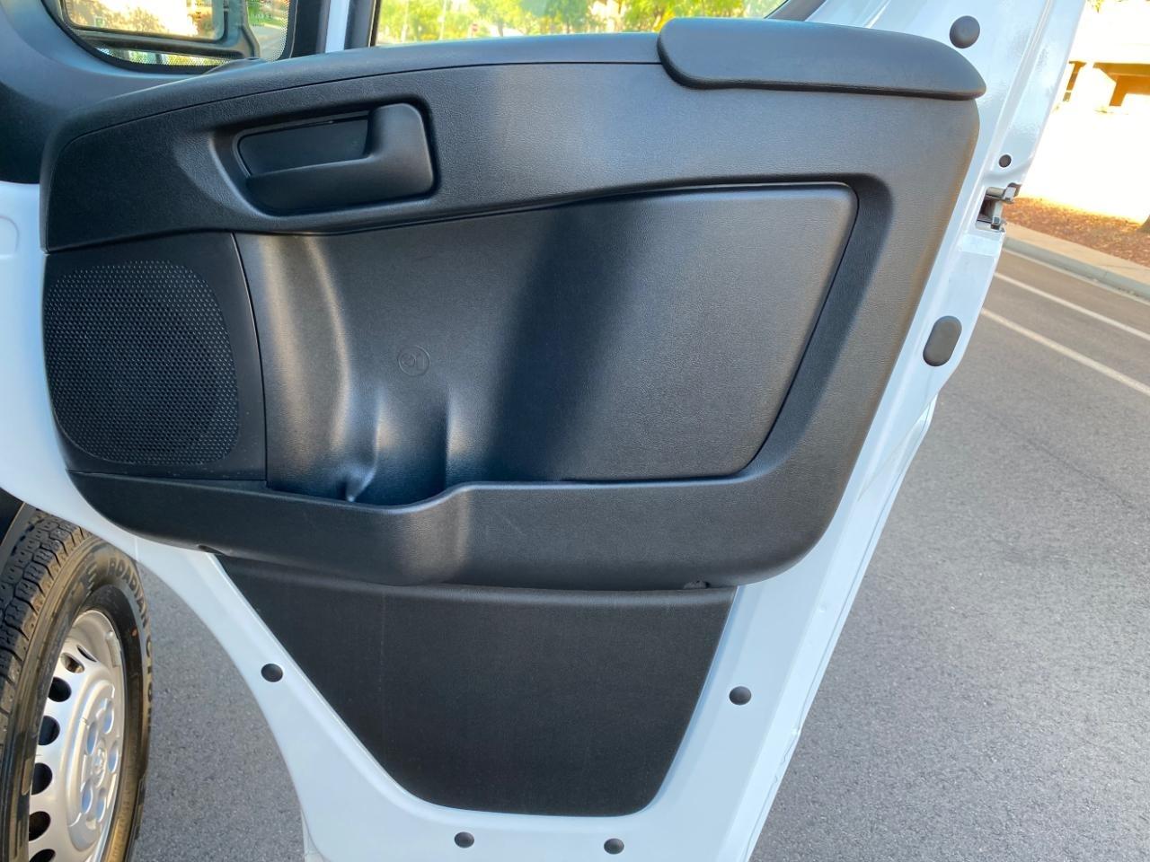 RAM Promaster 2500 Low Roof 2025