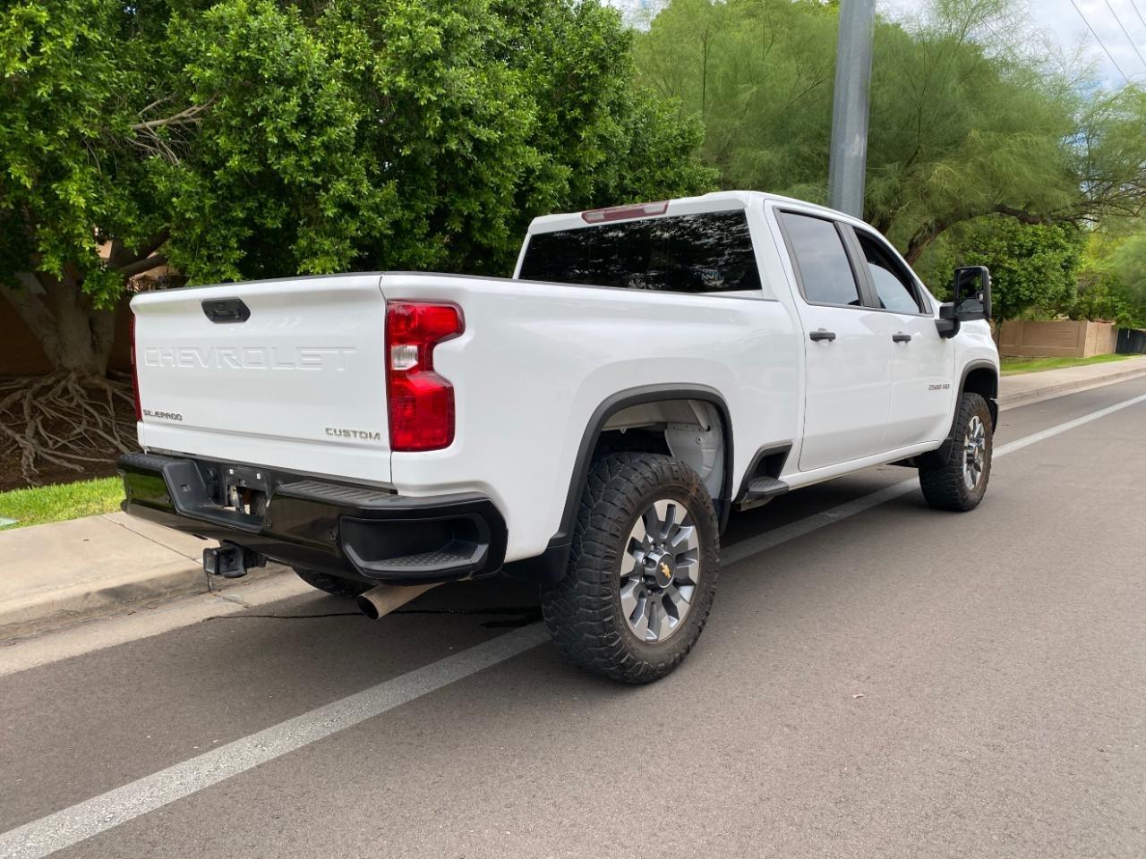 Chevrolet Silverado 2500HD Custom Crew Cab Long Box 4WD 2024