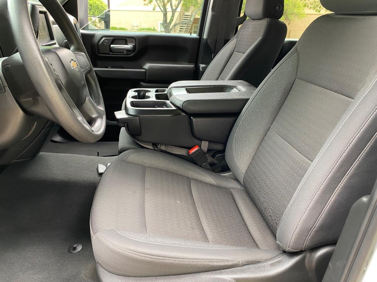 Chevrolet Silverado 2500HD Custom Crew Cab Long Box 4WD 2024