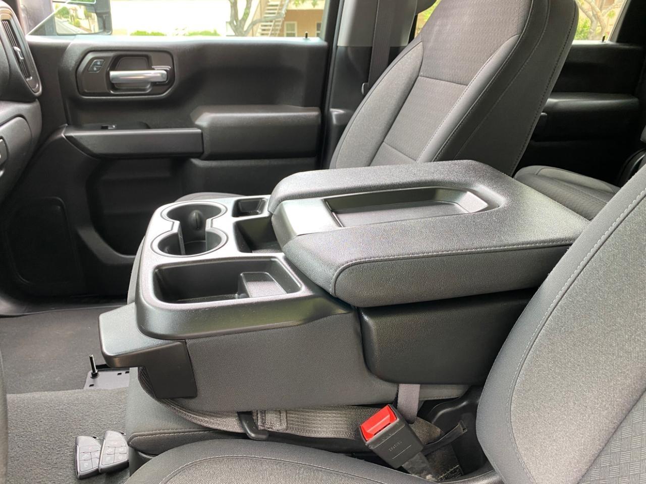 Chevrolet Silverado 2500HD Custom Crew Cab Long Box 4WD 2024