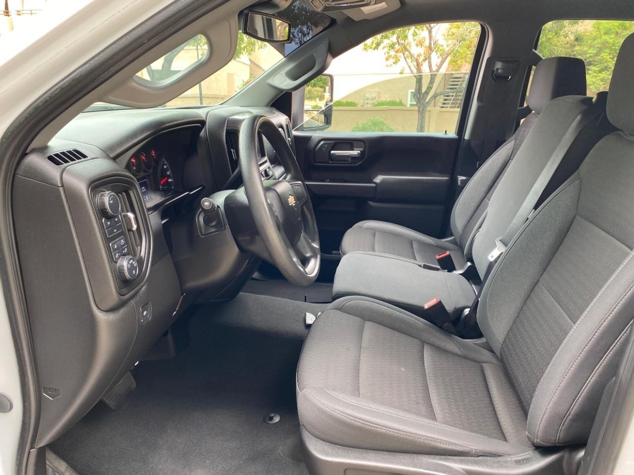 Chevrolet Silverado 2500HD Custom Crew Cab Long Box 4WD 2024