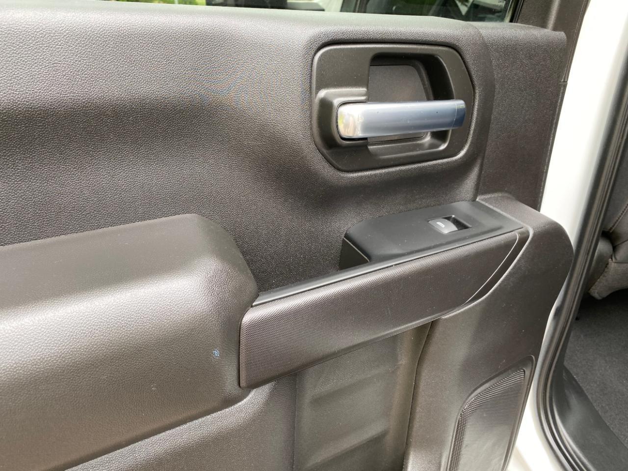 Chevrolet Silverado 2500HD Custom Crew Cab Long Box 4WD 2024