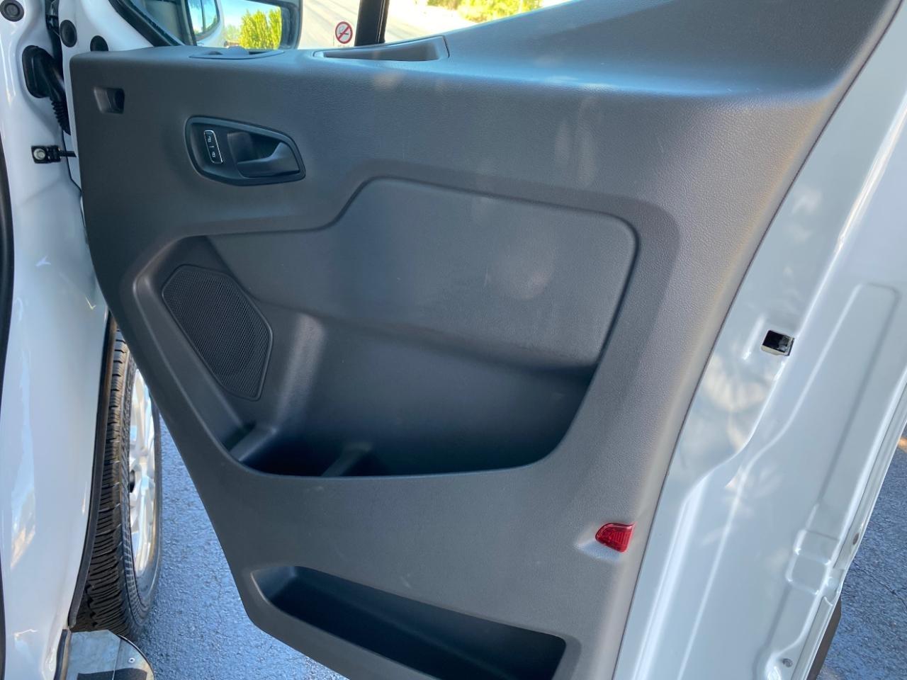 Ford Transit 250 Van 2025