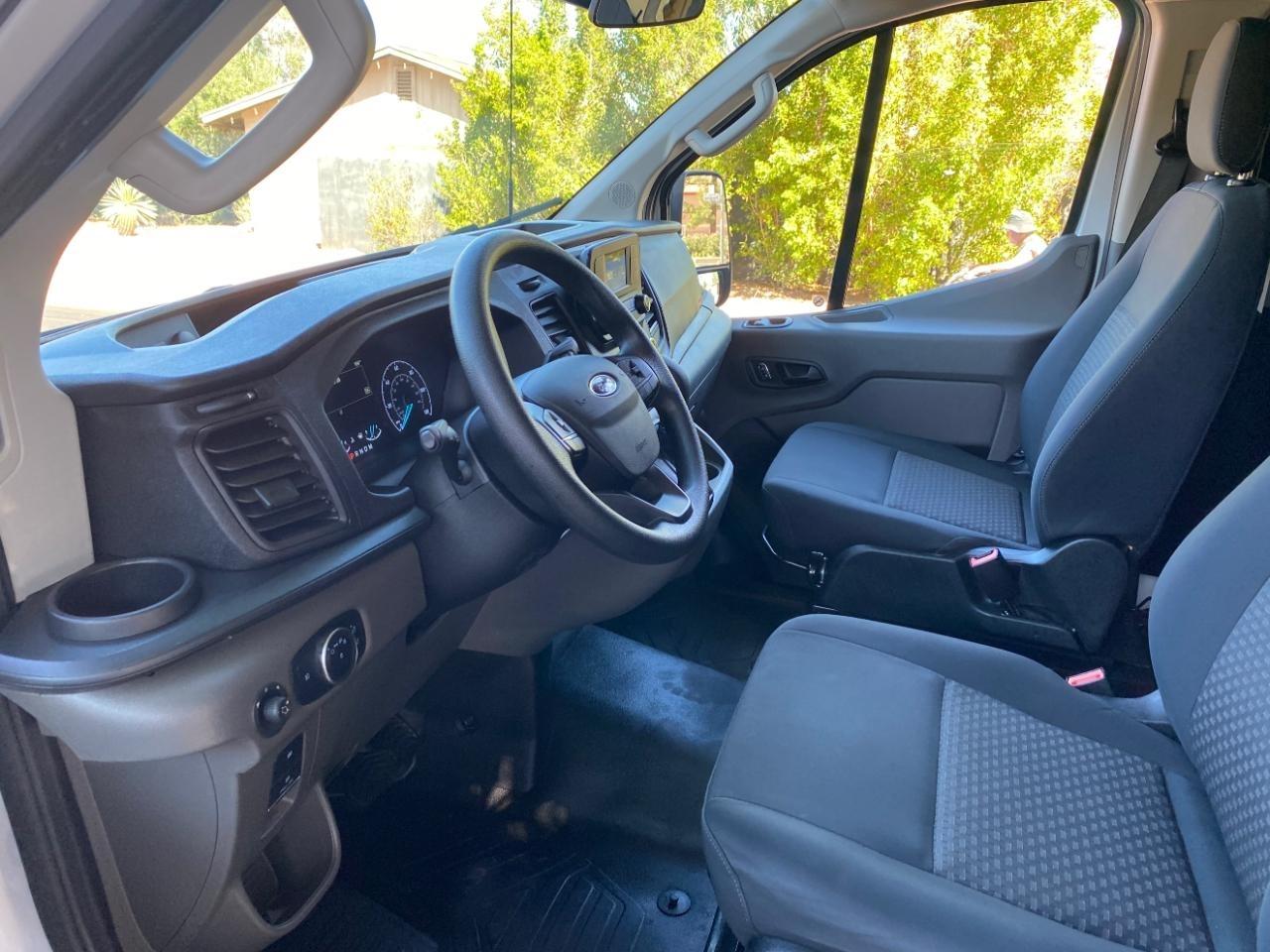 Ford Transit 250 Van 2025