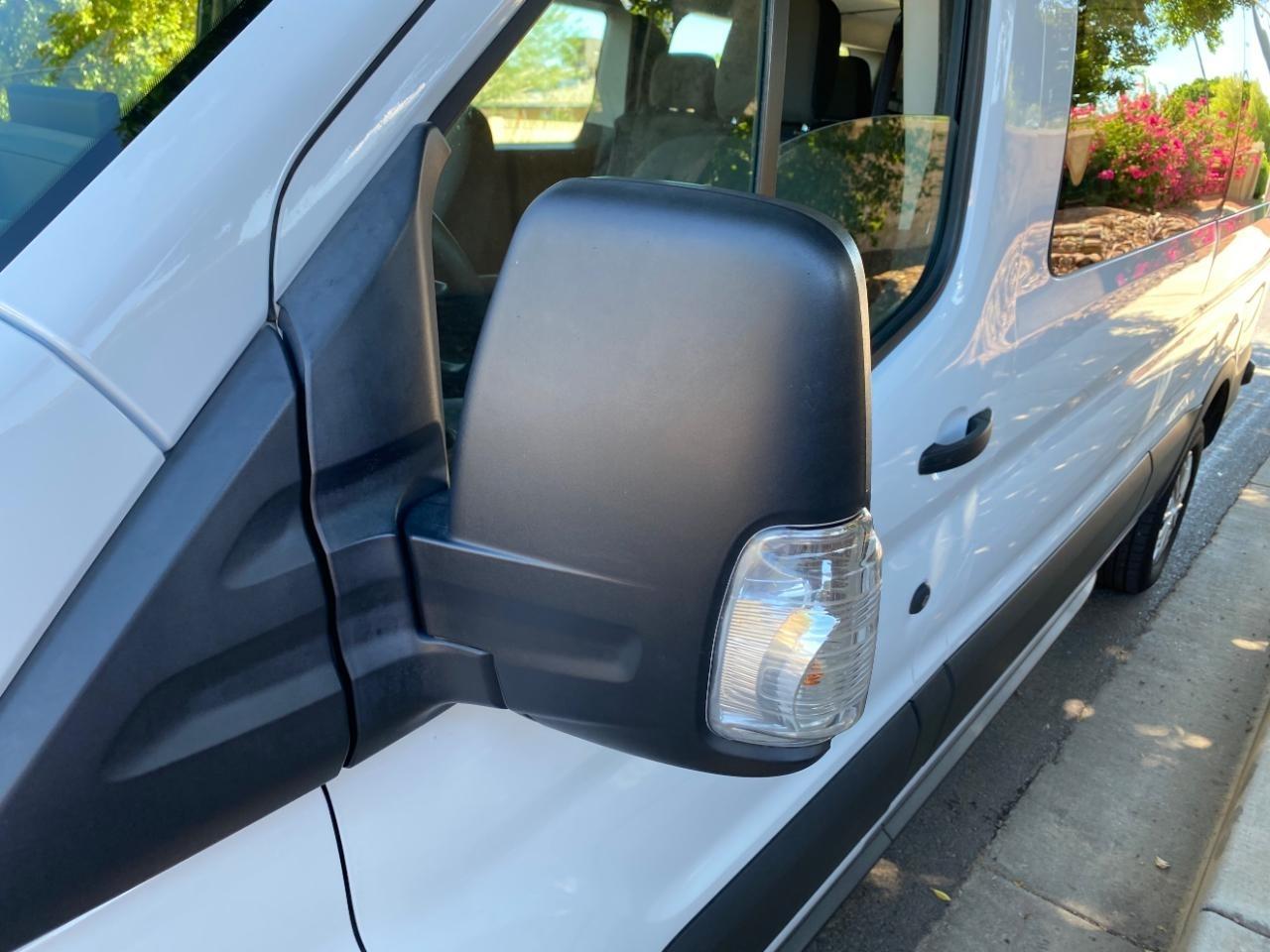 Ford Transit 350 Wagon Low Roof XLT w/Sliding Pass. 148-in. WB 2024