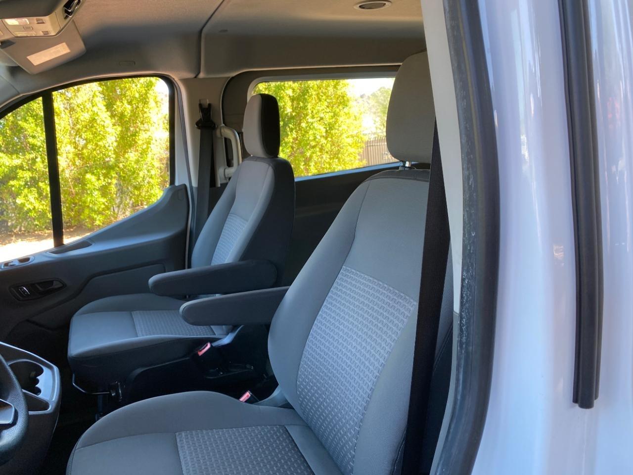 Ford Transit 350 Wagon Low Roof XLT w/Sliding Pass. 148-in. WB 2024
