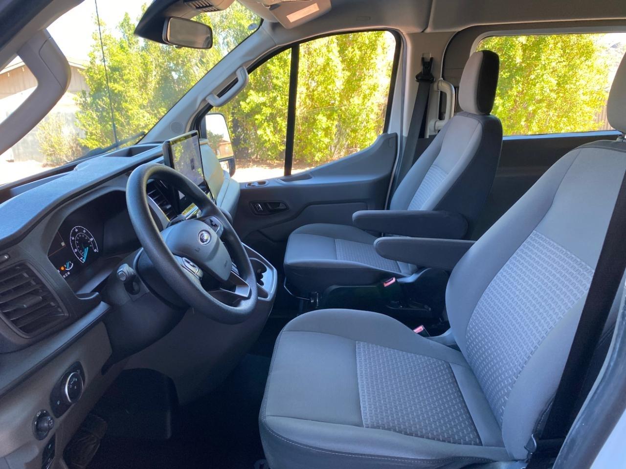 Ford Transit 350 Wagon Low Roof XLT w/Sliding Pass. 148-in. WB 2024