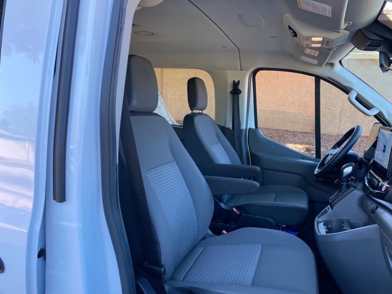 Ford Transit 350 Wagon Low Roof XLT w/Sliding Pass. 148-in. WB 2024