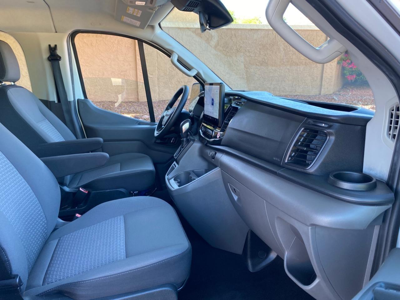 Ford Transit 350 Wagon Low Roof XLT w/Sliding Pass. 148-in. WB 2024