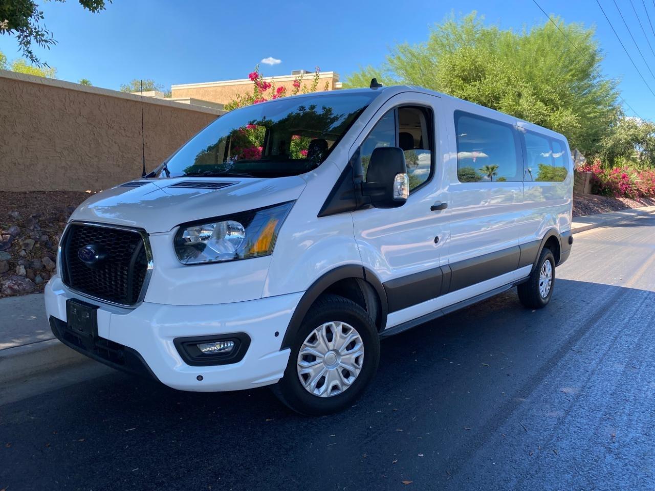 Ford Transit 350 Wagon Low Roof XLT w/Sliding Pass. 148-in. WB 2024
