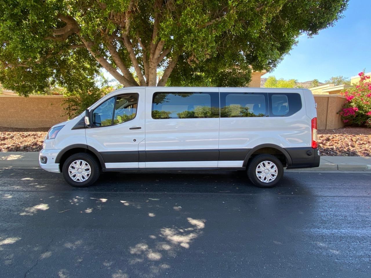 Ford Transit 350 Wagon Low Roof XLT w/Sliding Pass. 148-in. WB 2024