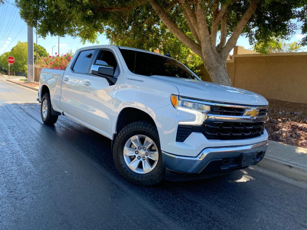 Chevrolet Silverado 1500 LT Crew Cab 4WD 2023