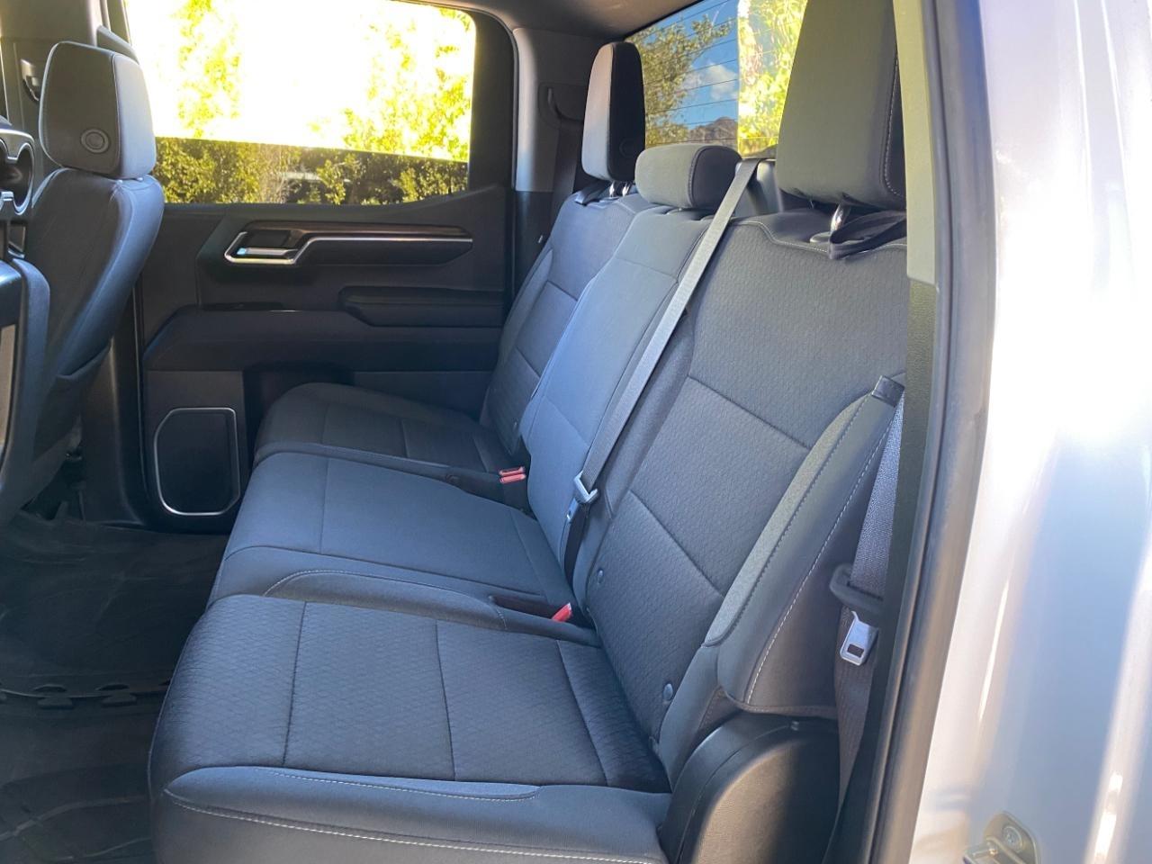 Chevrolet Silverado 1500 LT Crew Cab 4WD 2023