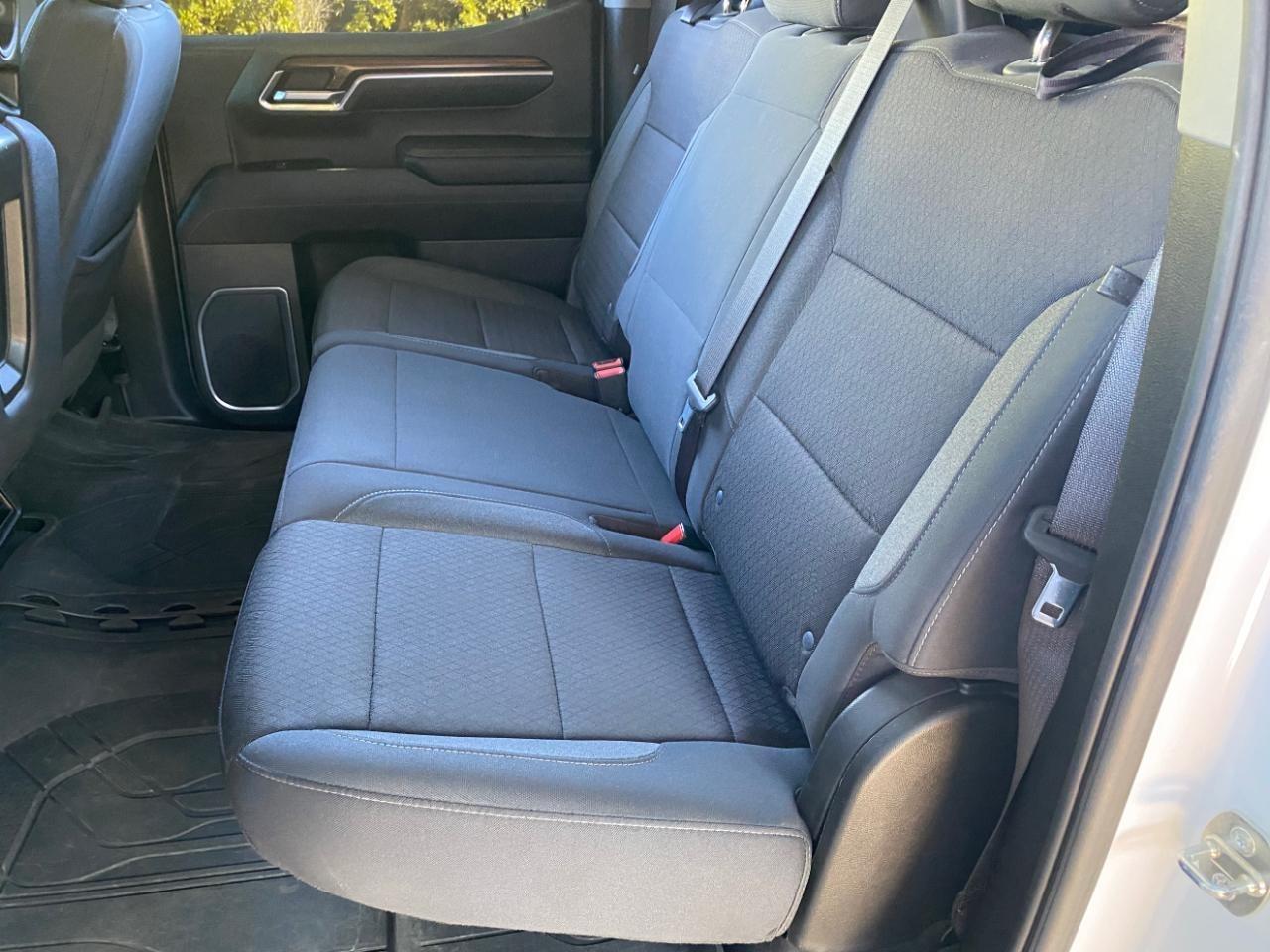 Chevrolet Silverado 1500 LT Crew Cab 4WD 2023