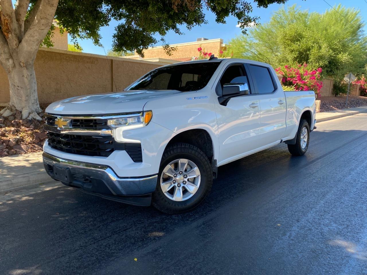 Chevrolet Silverado 1500 LT Crew Cab 4WD 2023