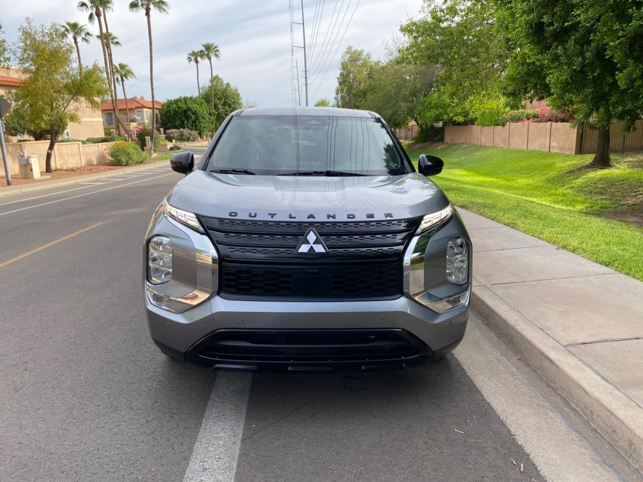 Mitsubishi Outlander SE 2WD 2022