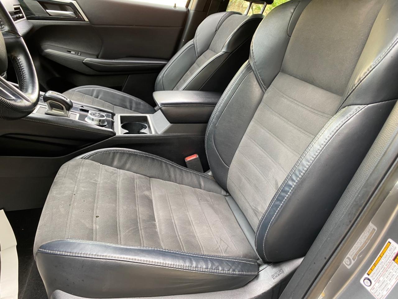 Mitsubishi Outlander SE 2WD 2022