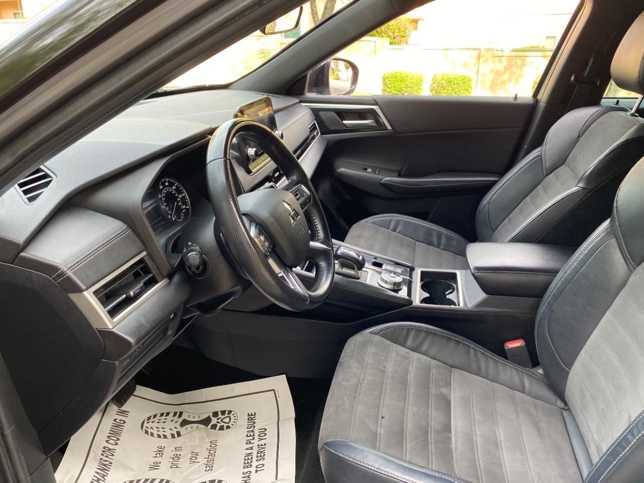Mitsubishi Outlander SE 2WD 2022