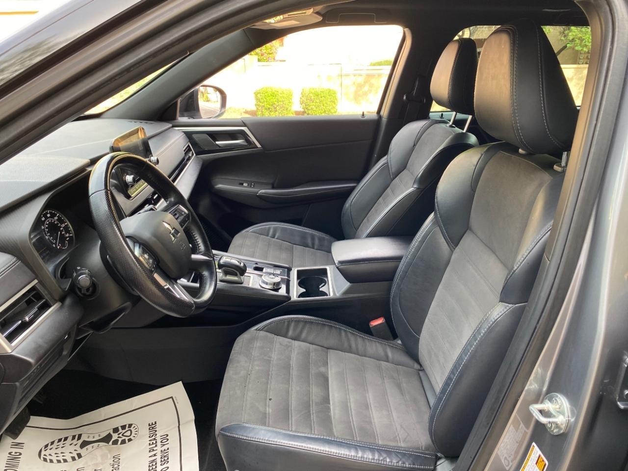 Mitsubishi Outlander SE 2WD 2022