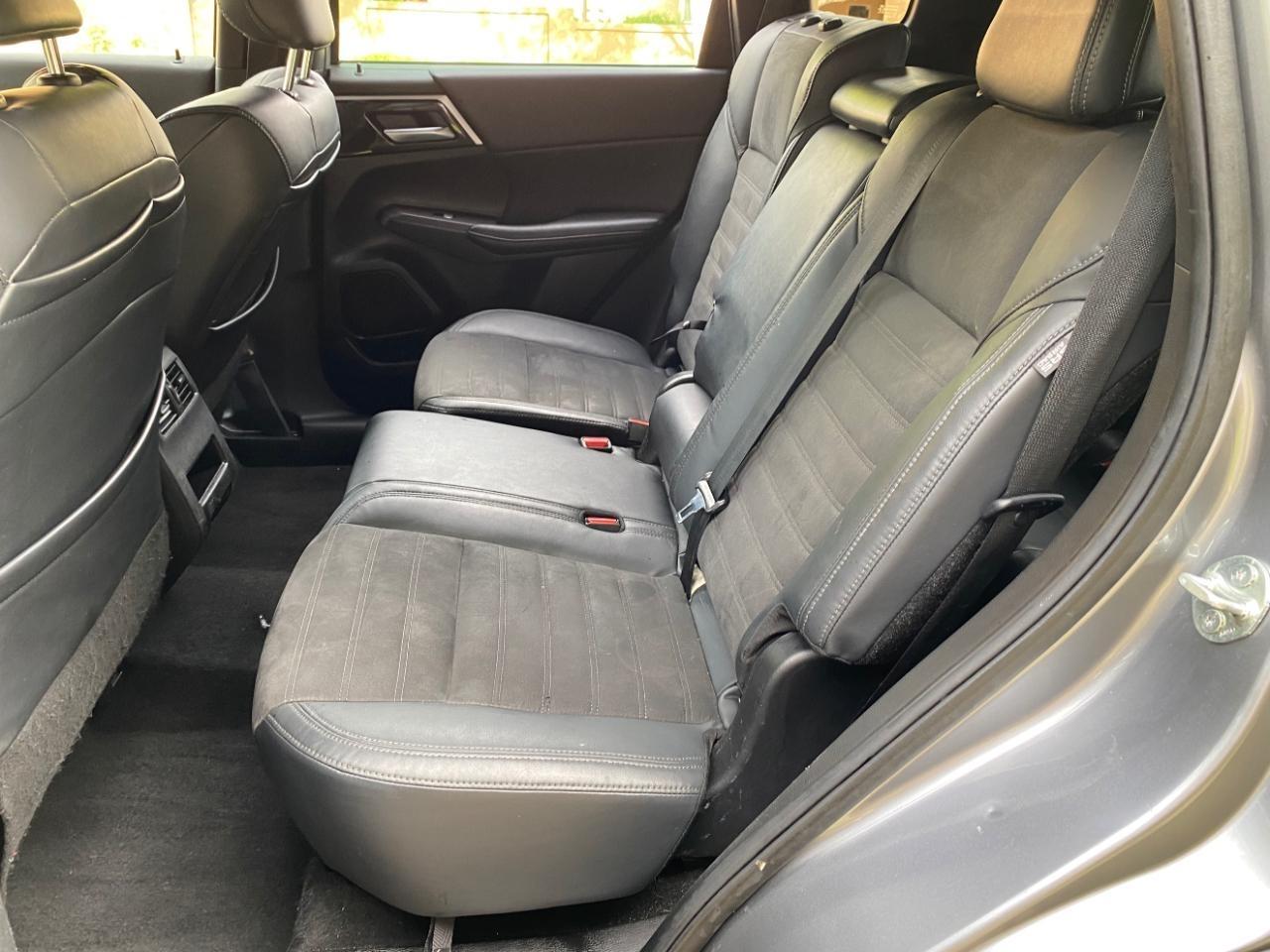 Mitsubishi Outlander SE 2WD 2022