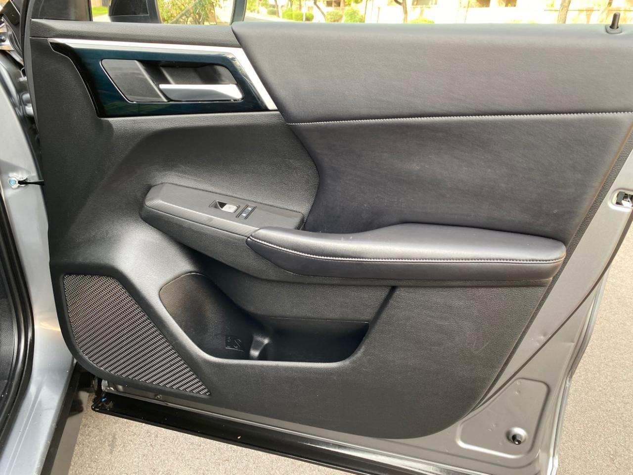 Mitsubishi Outlander SE 2WD 2022