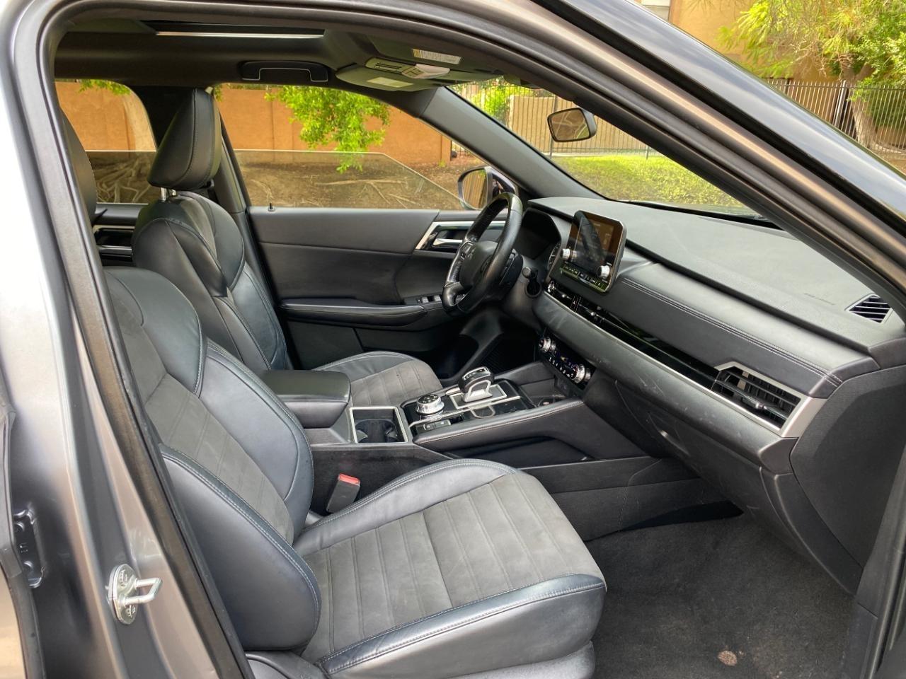 Mitsubishi Outlander SE 2WD 2022