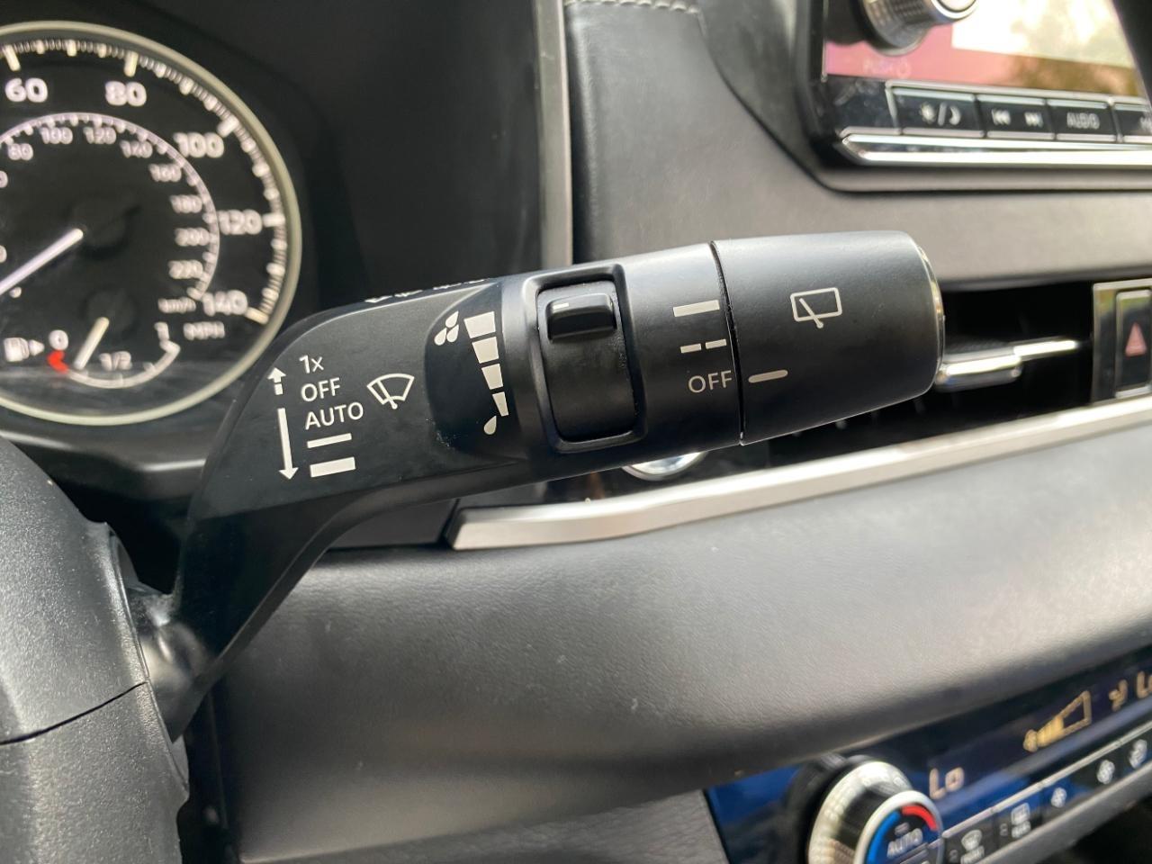 Mitsubishi Outlander SE 2WD 2022