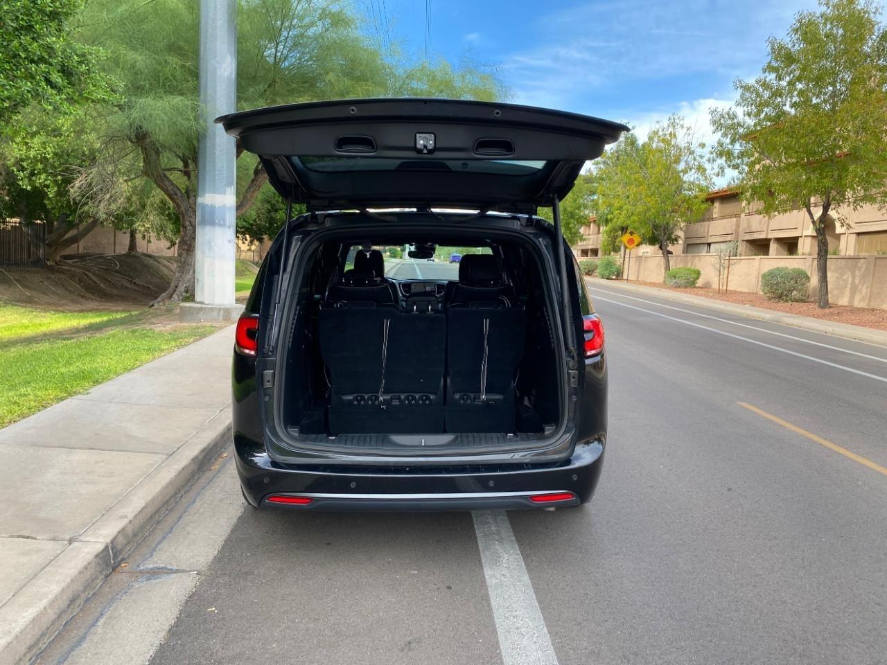 Chrysler Pacifica Limited 2025