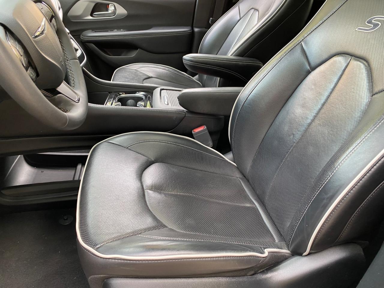 Chrysler Pacifica Limited 2025