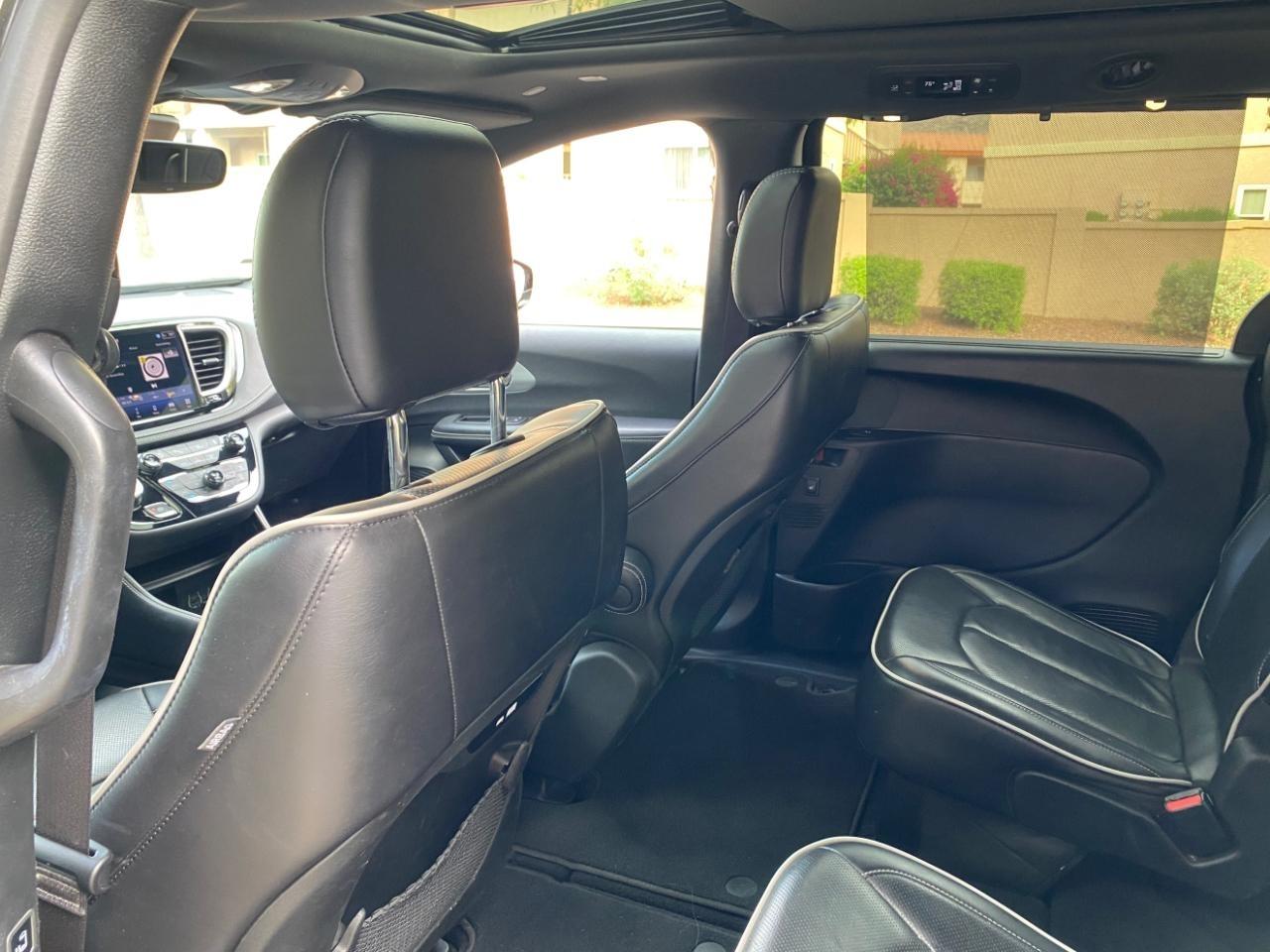 Chrysler Pacifica Limited 2025