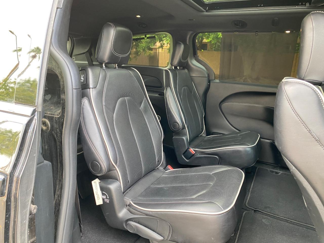 Chrysler Pacifica Limited 2025