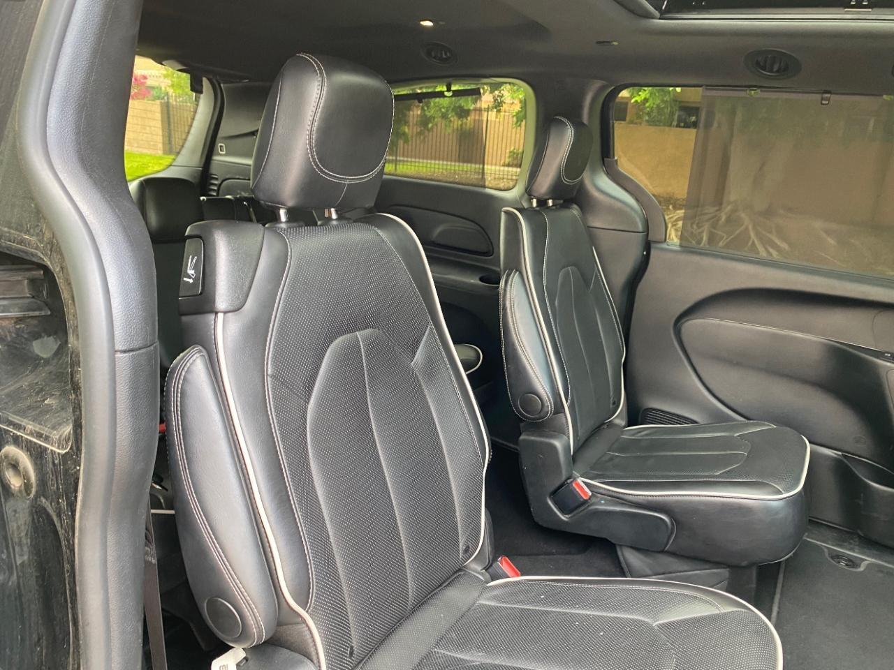 Chrysler Pacifica Limited 2025