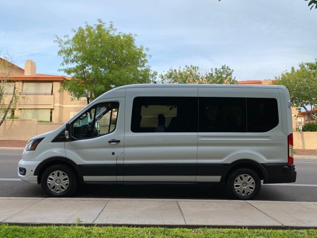 Ford Transit 350 Wagon Med. Roof XL w/Sliding Pass. 148-in. WB 2024
