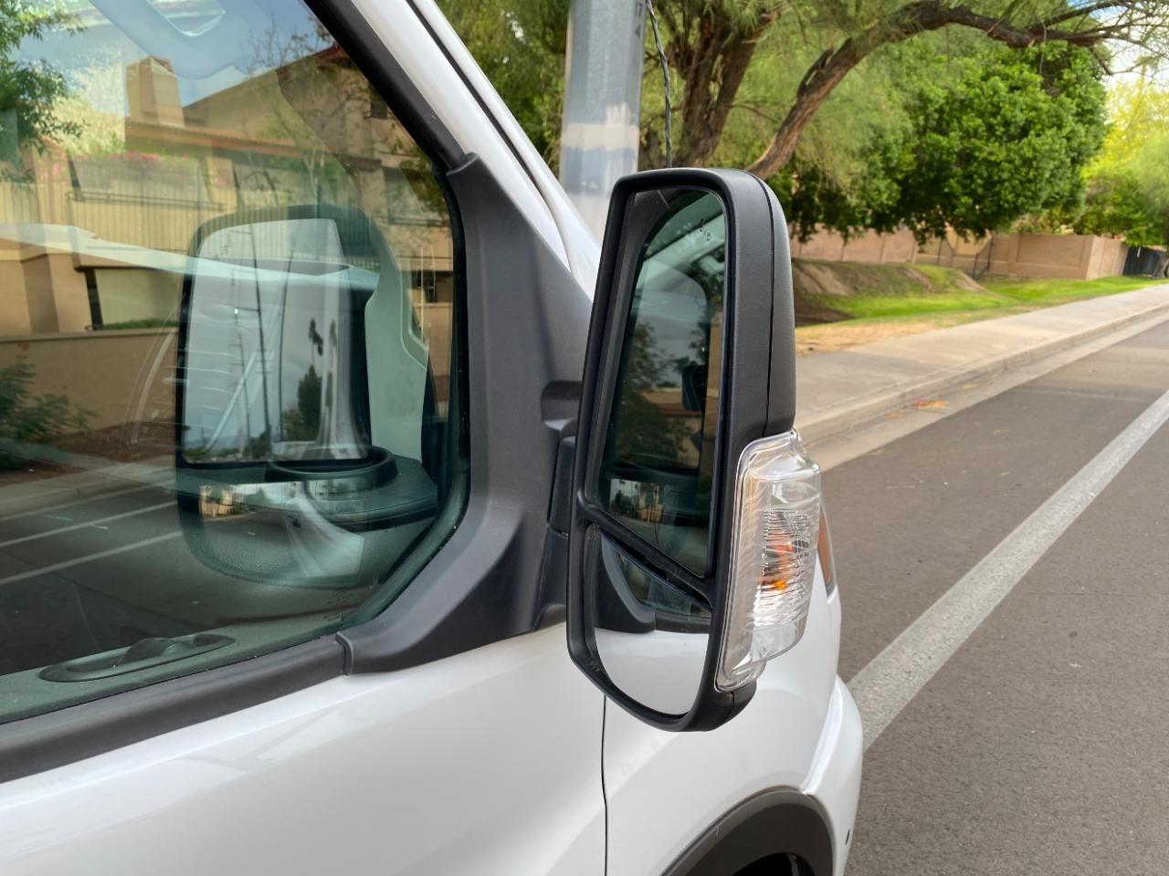 Ford Transit 350 Wagon Med. Roof XL w/Sliding Pass. 148-in. WB 2024