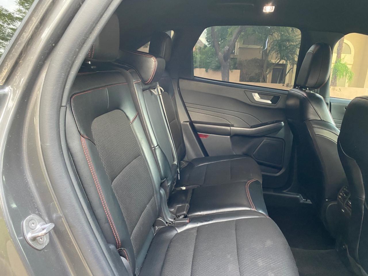 Ford Escape ST-Line Hybrid 2025