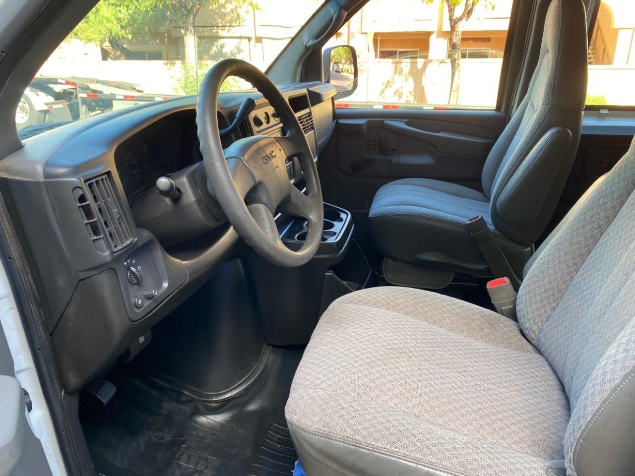 GMC Savana G2500 Extended Cargo 2006