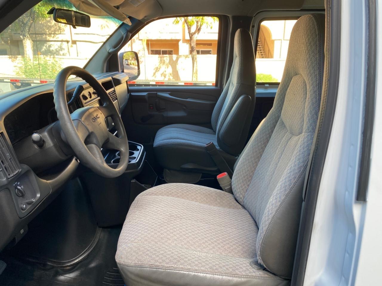 GMC Savana G2500 Extended Cargo 2006
