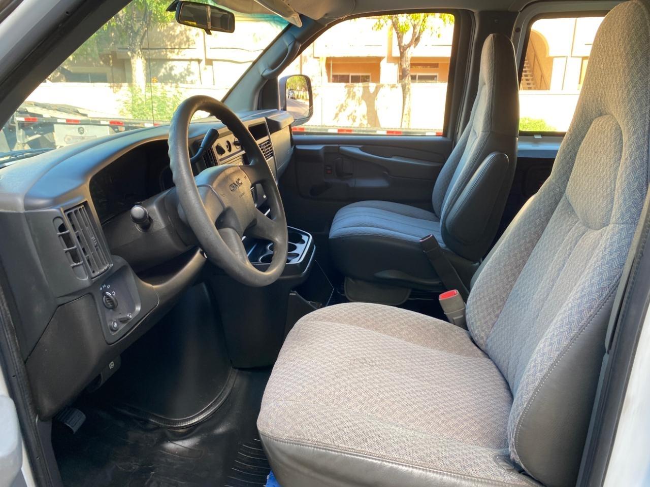 GMC Savana G2500 Extended Cargo 2006