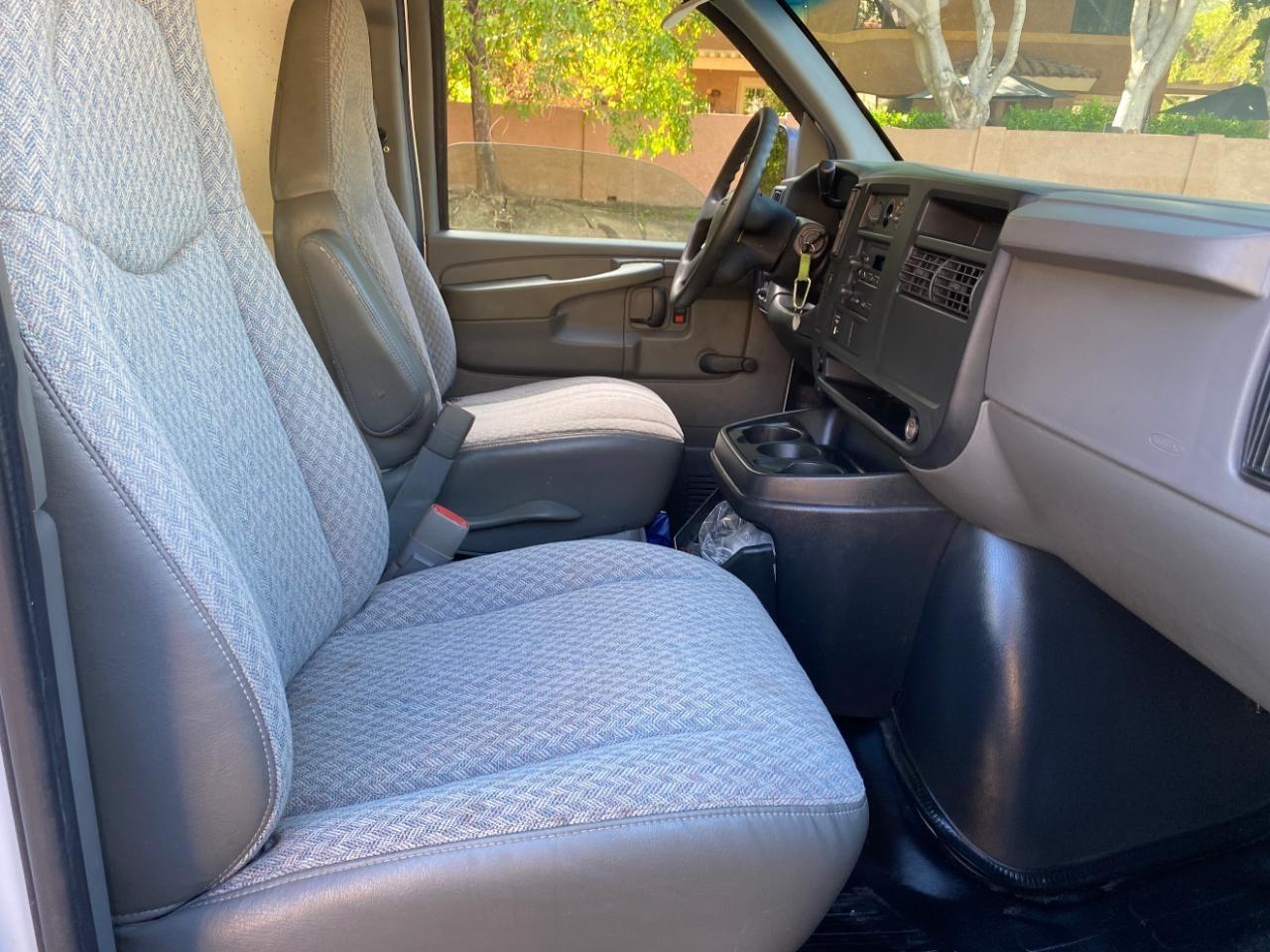 GMC Savana G2500 Extended Cargo 2006