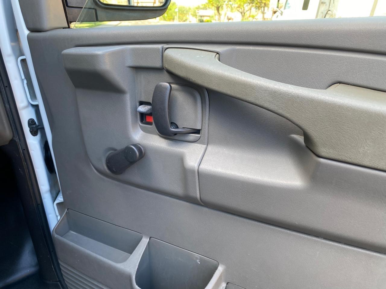 GMC Savana G2500 Extended Cargo 2006
