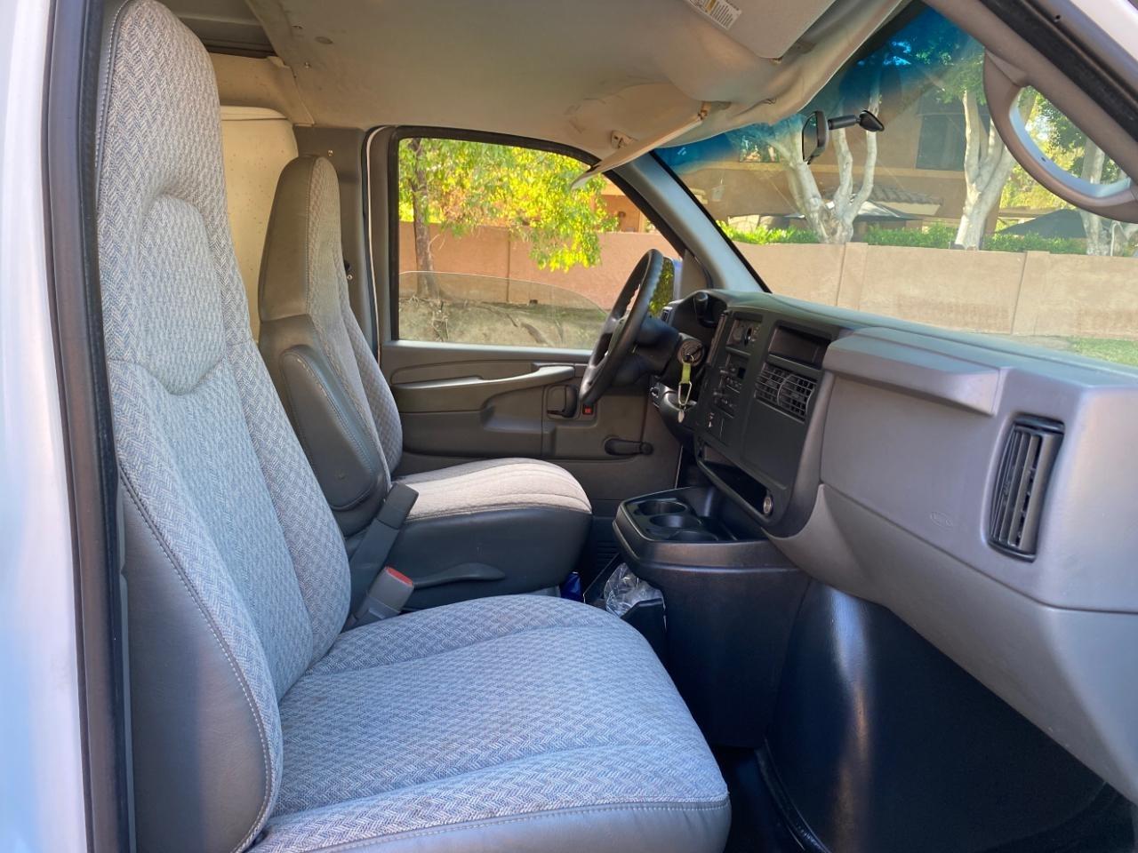 GMC Savana G2500 Extended Cargo 2006